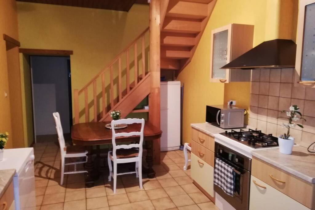 Holiday home Belle Demeure Avec Espaces Verts Gauriac